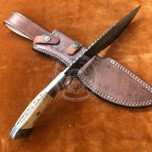 Finger Grip Damascus Kukri - Image 3