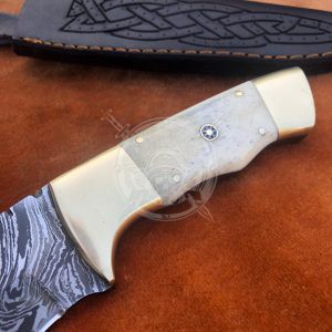 Handmade Damascus Hunting Skinner Knife with Camel Bone with Mosaic Pins Handle With Sheath - Image 4