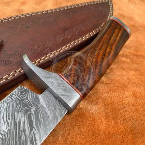 Perfect Hunting Damascus Bowie Knife - Image 3
