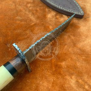 Custom Hand Forged Damascus Steel Hunting Short Bowie Knife With Leather Sheath - Image 3