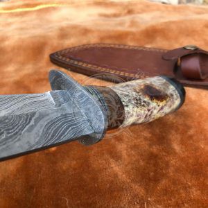 10" Damascus Hunting Knife With Leather Sheath - Image 3